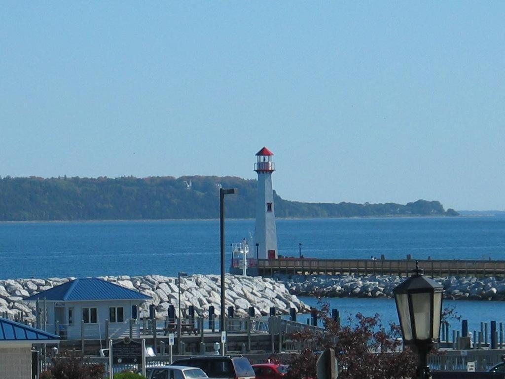 Pier Harbor #2 Saint Ignace Exterior foto